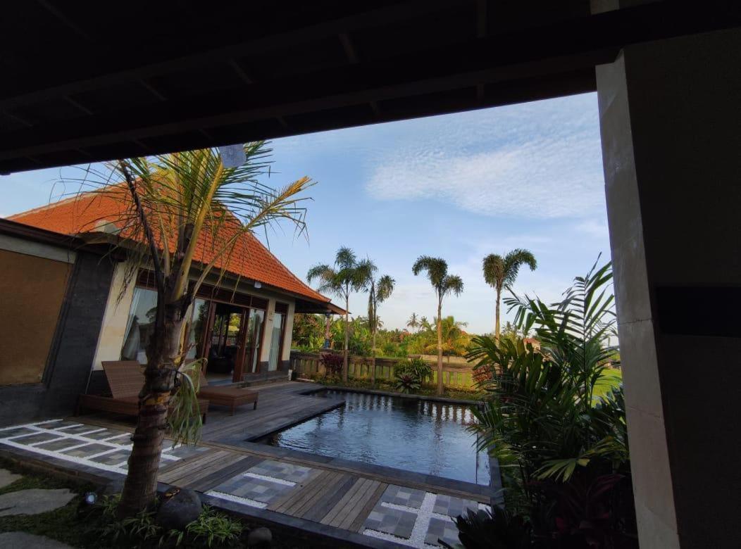 Anggarakasih Ubud Villa ภายนอก รูปภาพ